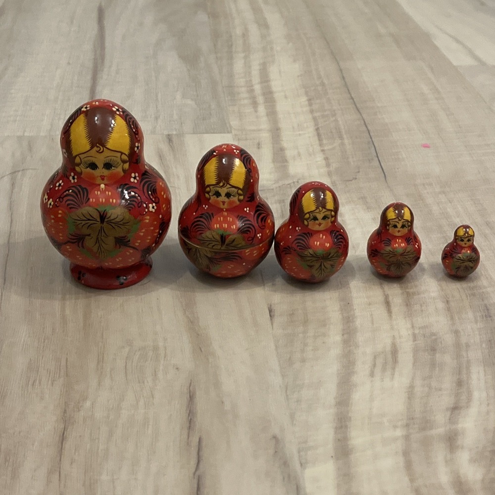 Vintage R. Ceprueb Nocag 5pc Nesting Dolls - Strawberry Theme - Artist Signed - Picture 7 of 12